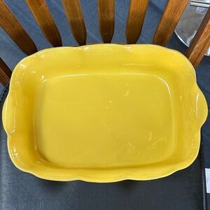 De Silva Italian Yellow Ceramic Baking Dish with Distressed Finish. 14x10x3
